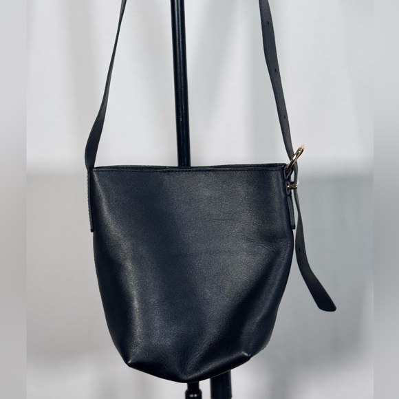 Madewell The Essential Mini Bucket Tote - Picture 6 of 6